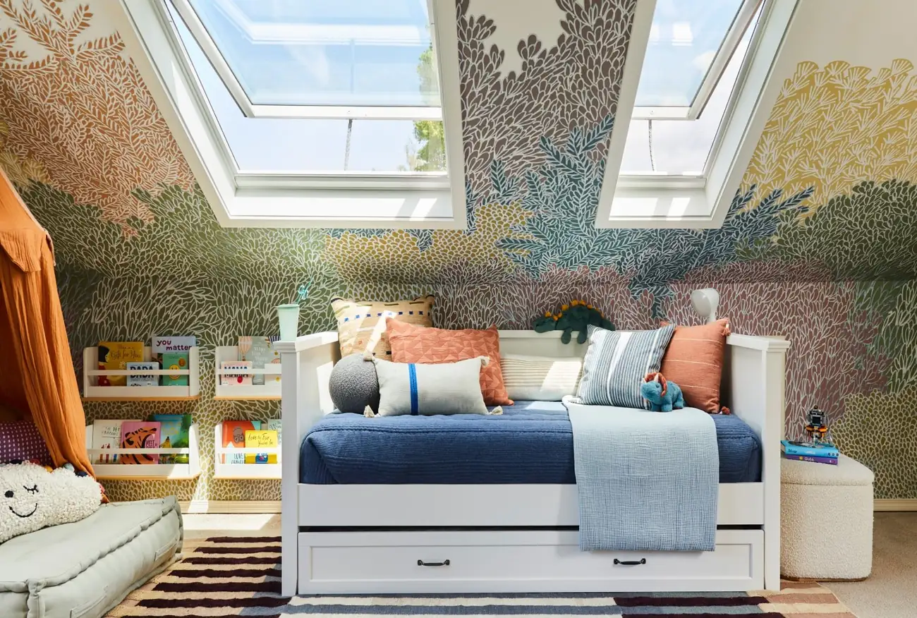 Venting skylights bringing daylight into an interior room